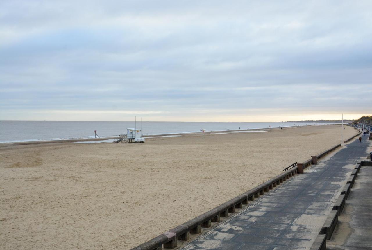 Sea Views Stunning 2 Bedroom Apartment # Lowestoft Zewnętrze zdjęcie