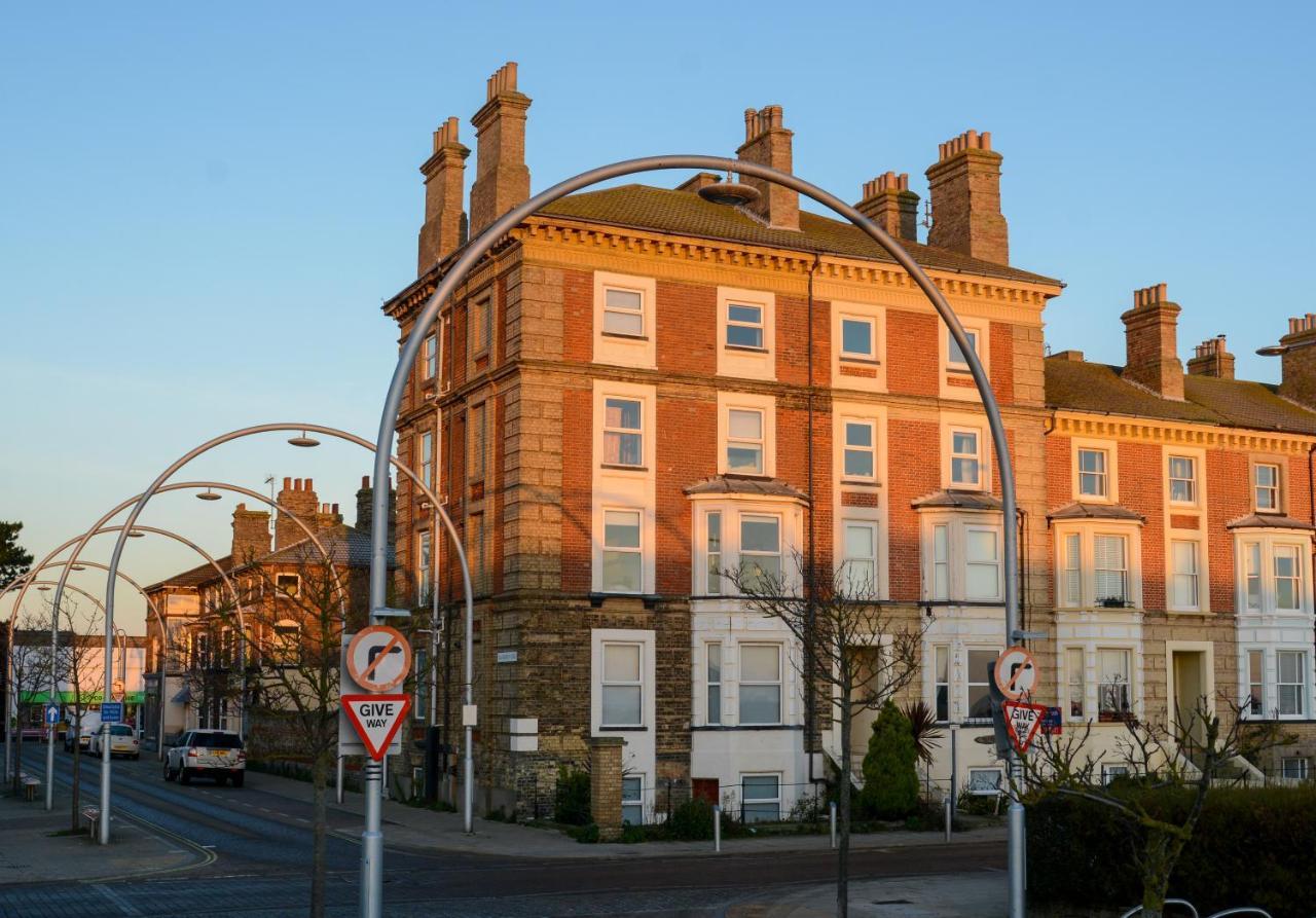 Sea Views Stunning 2 Bedroom Apartment # Lowestoft Zewnętrze zdjęcie