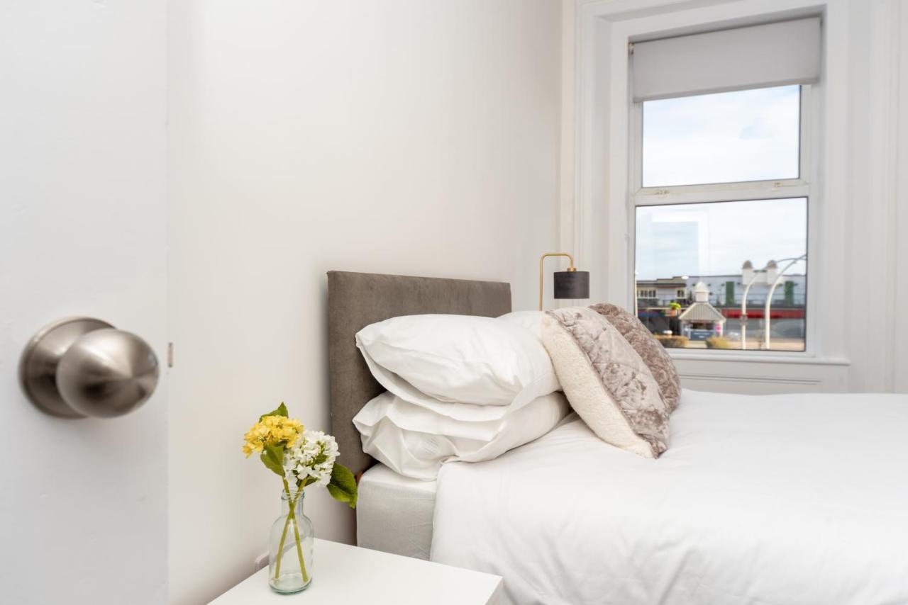 Sea Views Stunning 2 Bedroom Apartment # Lowestoft Zewnętrze zdjęcie