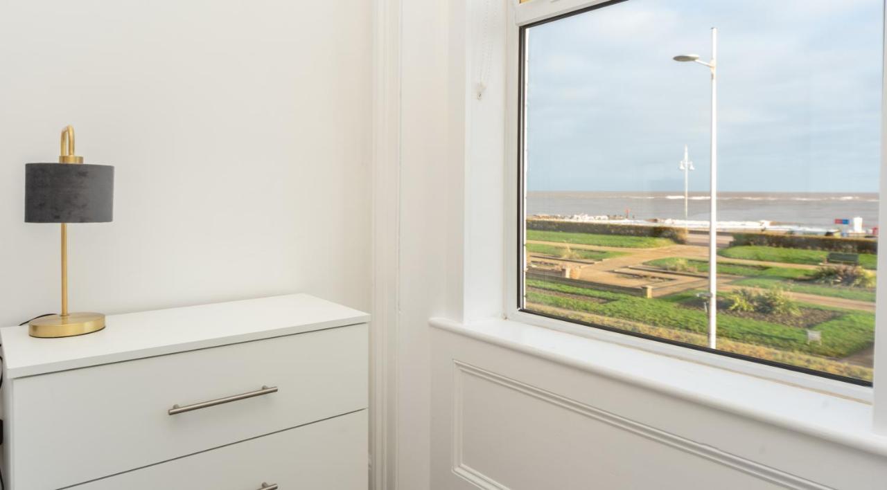 Sea Views Stunning 2 Bedroom Apartment # Lowestoft Zewnętrze zdjęcie